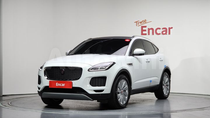Jaguar E PACE