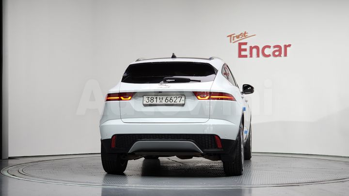 Jaguar E PACE 2020 — 4