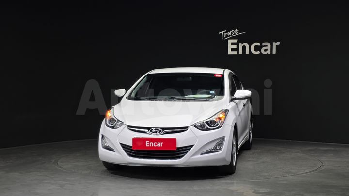 Hyundai Avante 2015 — 4