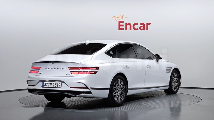 Genesis G80 2025 — 2