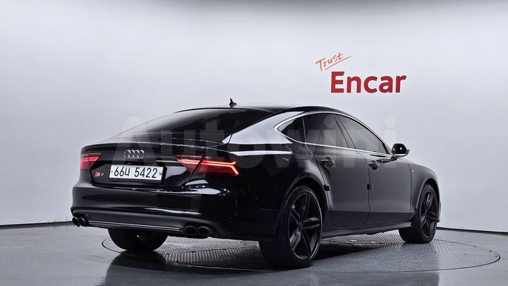 Audi S7