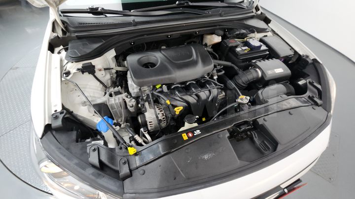 Hyundai Avante 2018 — 5
