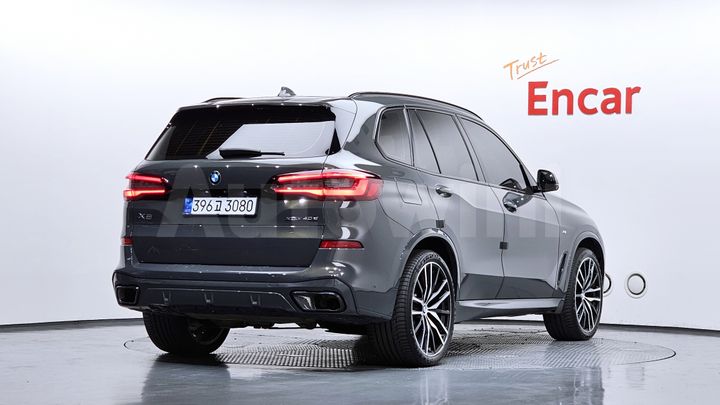 BMW X5 2022 — 2