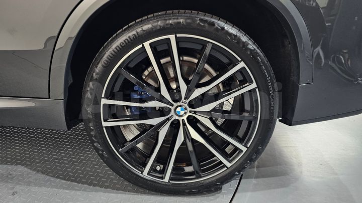 BMW X5 2022 — 5
