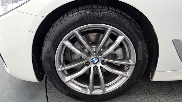 BMW 5 Series 2020 — 5