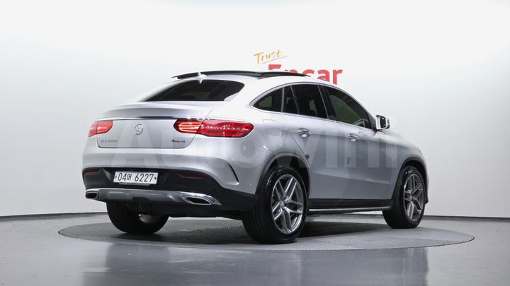 Mercedes Benz GLE Class 2017 — 2