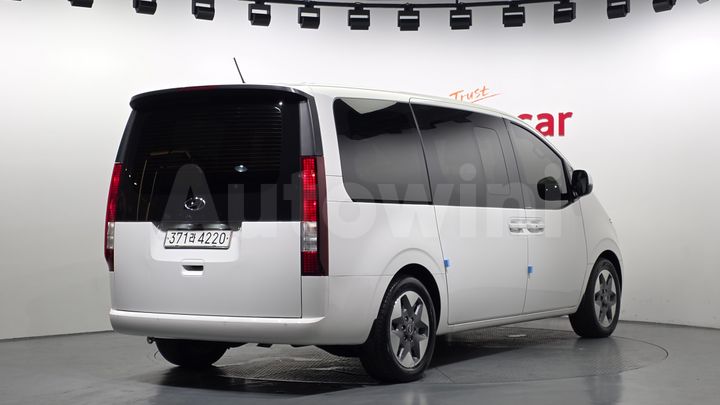 Hyundai Staria 2022 — 2