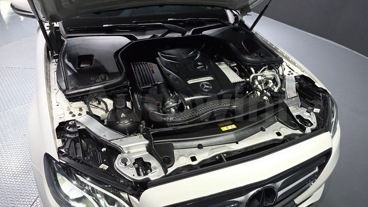 Mercedes Benz E Class 2018 — 5