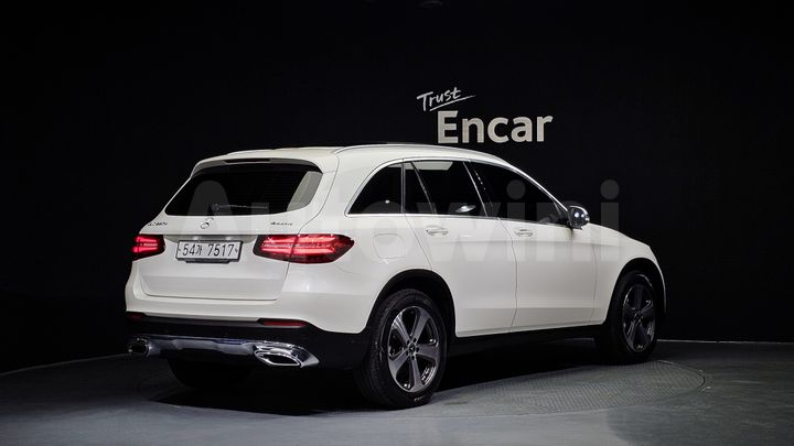 Mercedes Benz GLC Class 2018 — 2