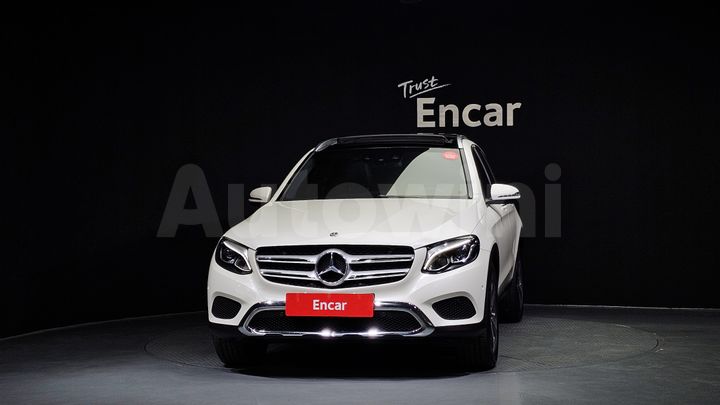 Mercedes Benz GLC Class 2018 — 3