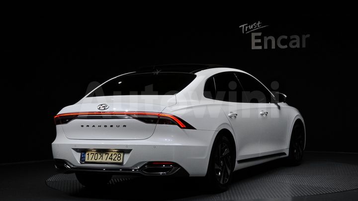 Hyundai Grandeur 2022 — 2