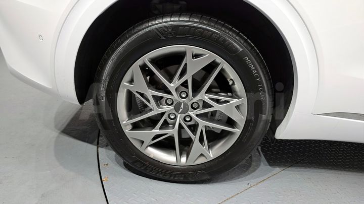 Genesis GV70 2023 — 5