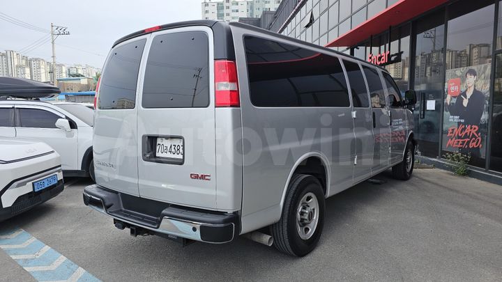 GMC Savana