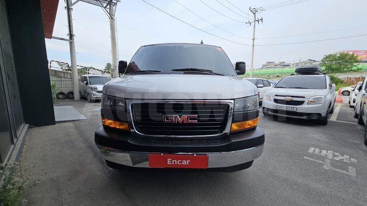GMC Savana 2020 — 3