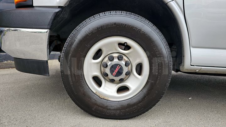 GMC Savana
