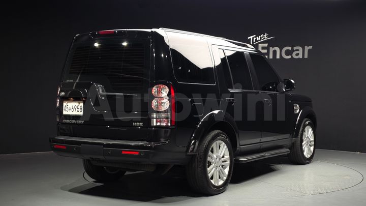 Land Rover Discovery 2015 — 2