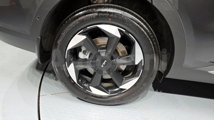 Kia Sorento 2026 — 5