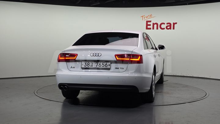 Audi A6 2015 — 4