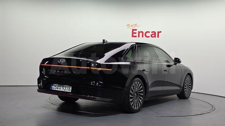 Hyundai Grandeur 2023 — 2