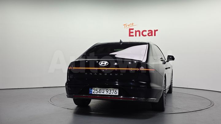Hyundai Grandeur 2023 — 4