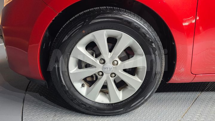 Kia Pride 2014 — 5