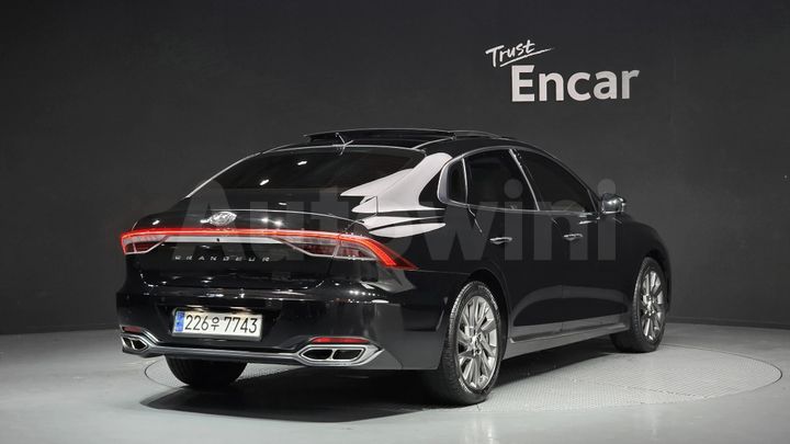 Hyundai Grandeur 2022 — 2