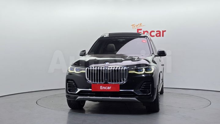 BMW X7 2021 — 3