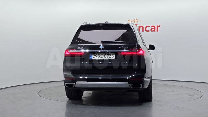BMW X7 2021 — 4