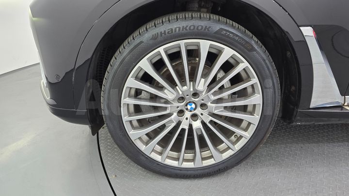 BMW X7 2021 — 5