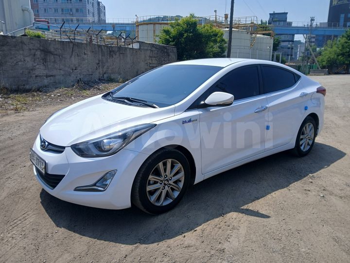 Hyundai Avante 2014 — 3