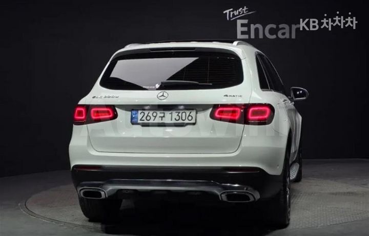 Mercedes Benz GLC Class 2022 — 4