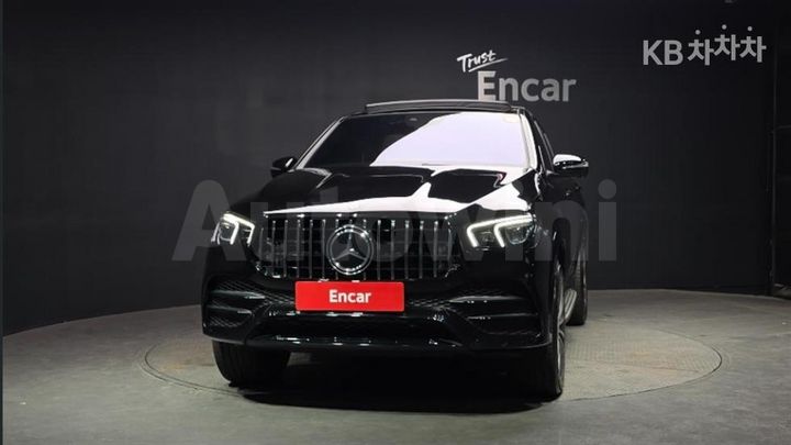 Mercedes Benz GLE Class 2023 — 3