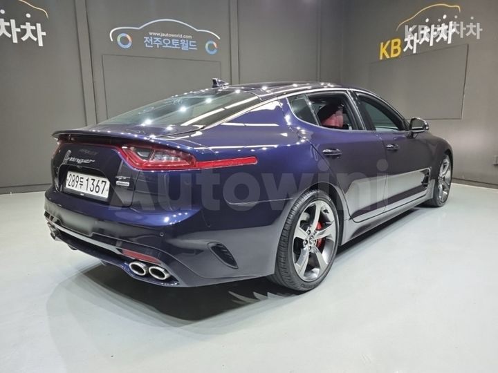 Kia Stinger 2020 — 4