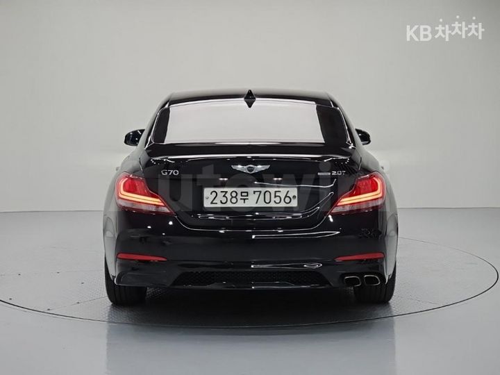 Genesis G70 2019 — 3