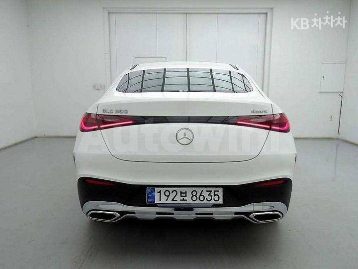 Mercedes Benz GLC Class 2024 — 3
