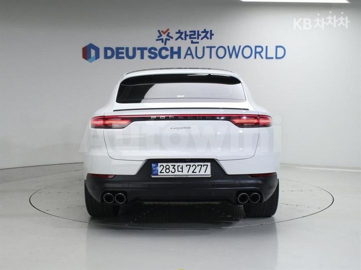 Porsche Cayenne 2023 — 4