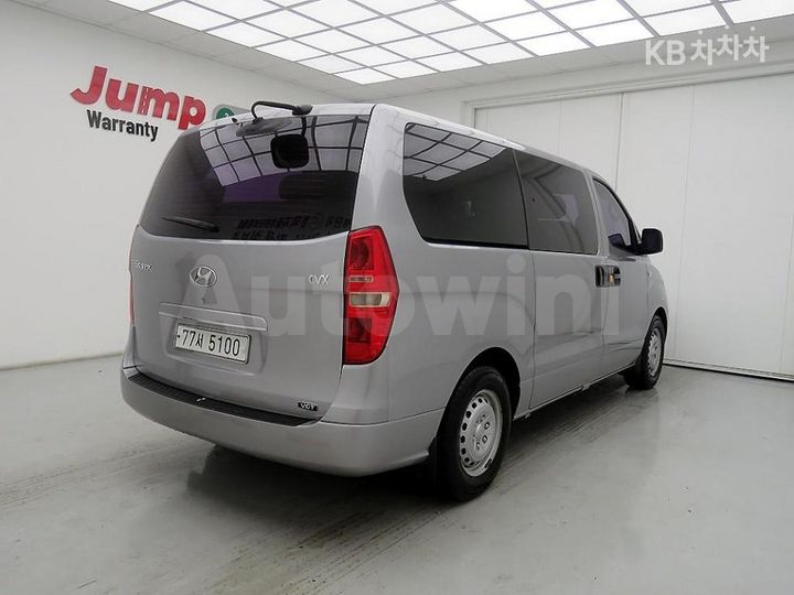 Hyundai Starex 2011 — 4