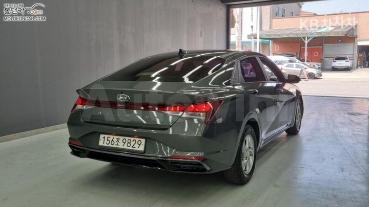 Hyundai Avante 2022 — 2