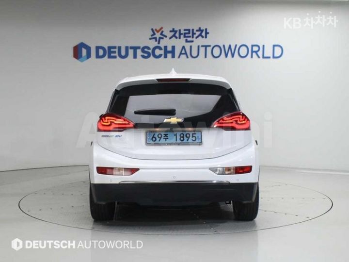 Chevrolet Bolt EV 2018 — 4