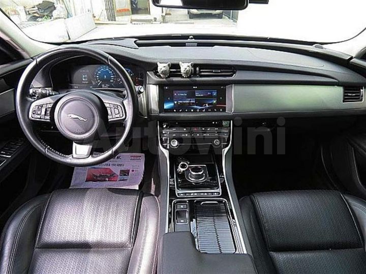 Jaguar XF 2017 — 5
