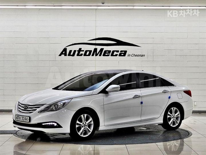 Hyundai Sonata 2012 — 2