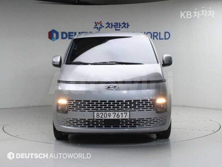 Hyundai Staria 2022 — 3