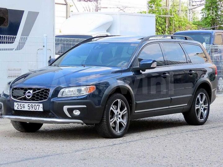 Volvo XC70
