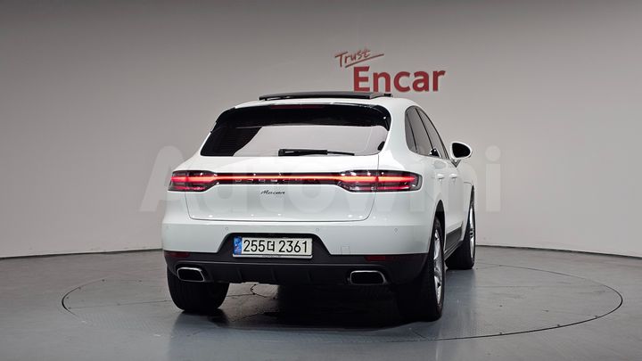 Porsche Macan 2021 — 3