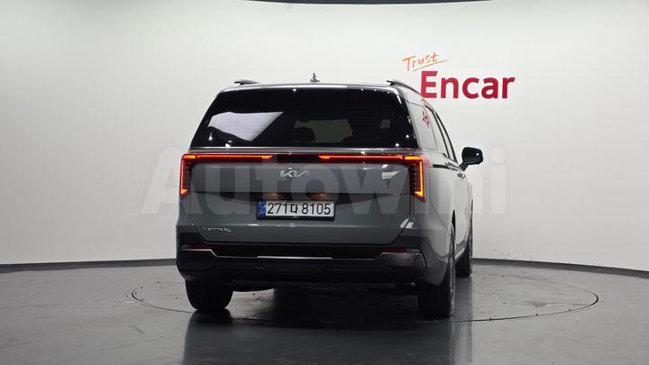 Kia Carnival 2025 — 4