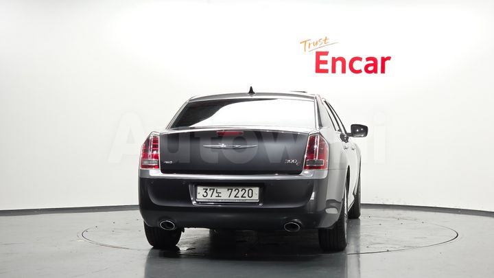 Chrysler 300C 2014 — 4