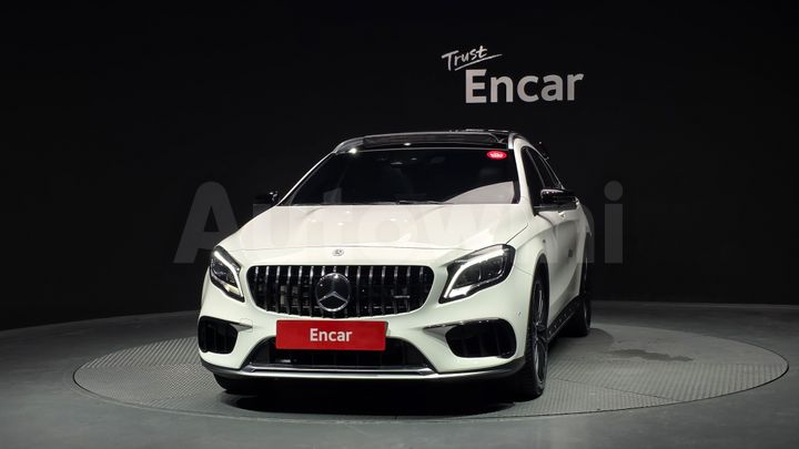 Mercedes Benz GLA Class 2018 — 3