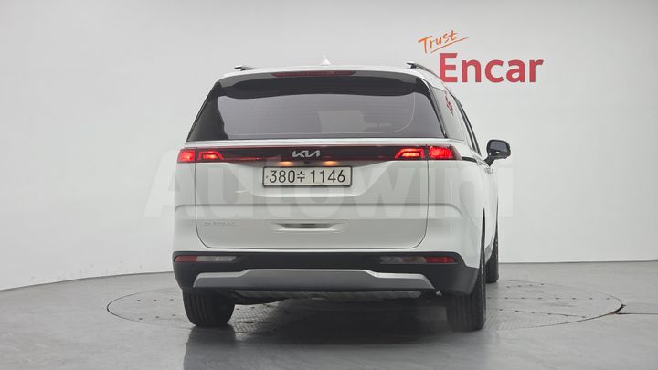 Kia Carnival 2023 — 4