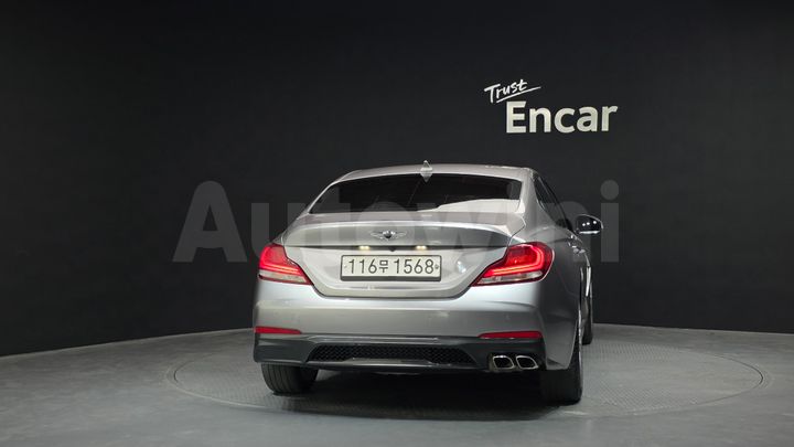 Genesis G70 2020 — 4