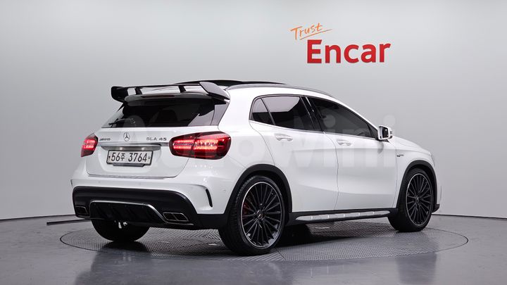 Mercedes Benz GLA Class 2019 — 2